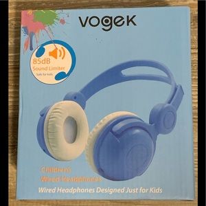 Vogek Wired Headphones for Kids